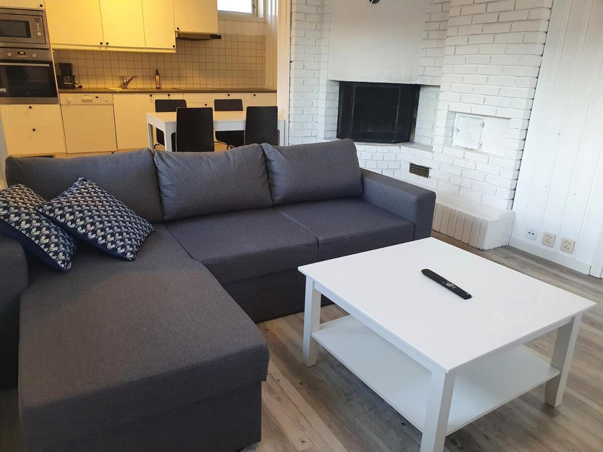 2-bedroom, Walking Distance To The Center Apartment *